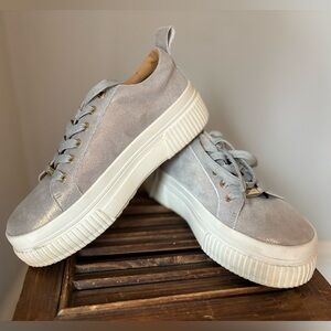 J/Slides West Sneaker Lace Up Low Top Platform Sneakers Bronze Size 9M 10731377